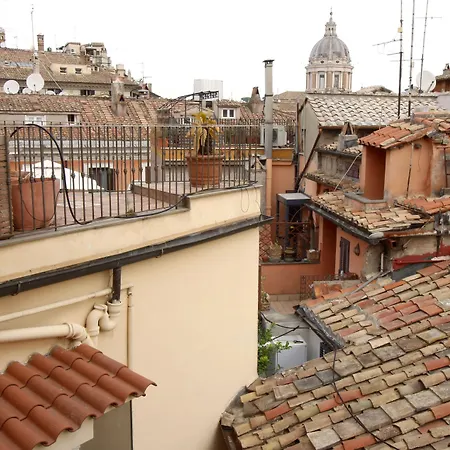 Relais Parlamento 게스트하우스 4*